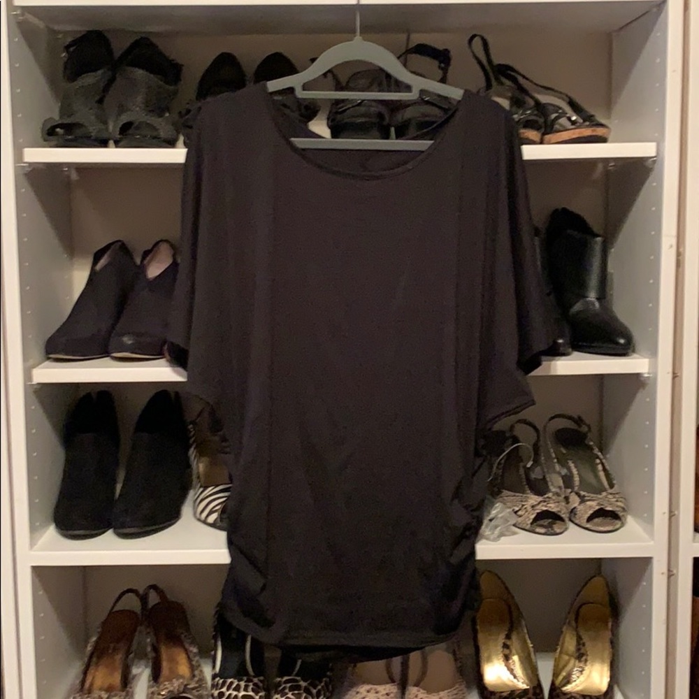Dolman top w/cold shoulders
